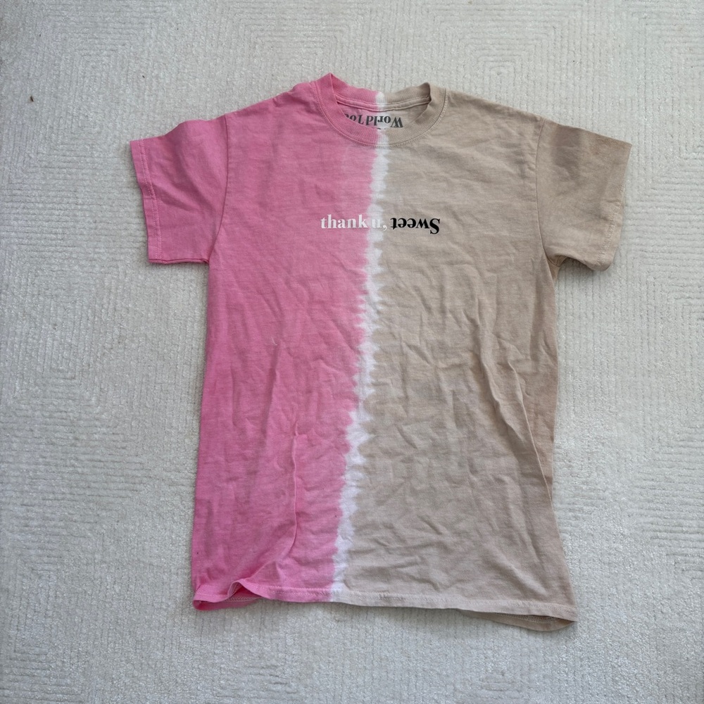 Ariana Grande Sweetener World Tour t-shirt